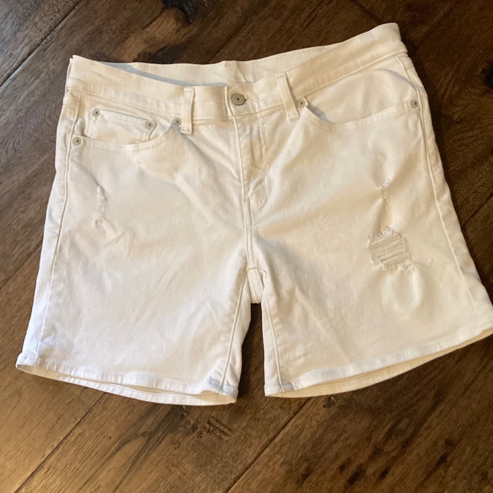 White Levi shorts
